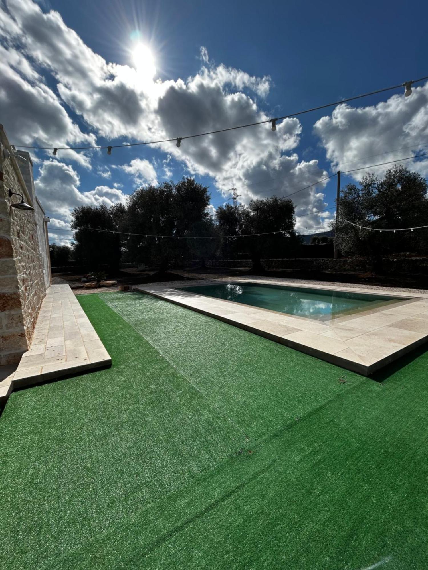 Il Trullo Di Bina Bed & Breakfast Pezze Di Greco Bagian luar foto
